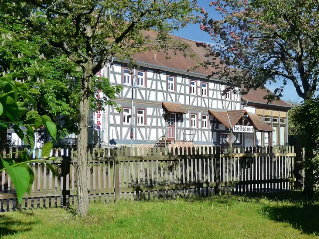 Blick auf das Dorfgemeinschaftshaus Hellstein 