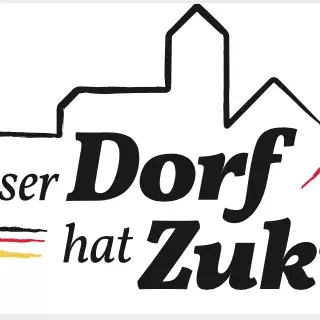 Logo des Wettbewerbs mit Schriftzugs und einer gezeichneten Dorfkulisse