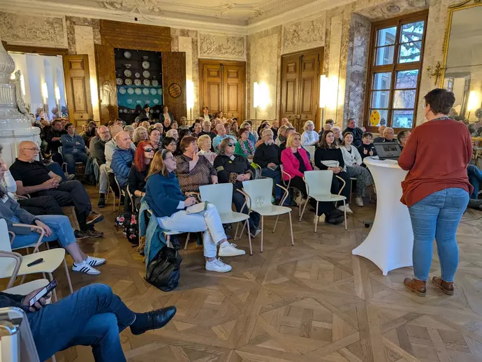 Vorstellung der Aulendorf-Community-App im Marmorsaal des Rathauses