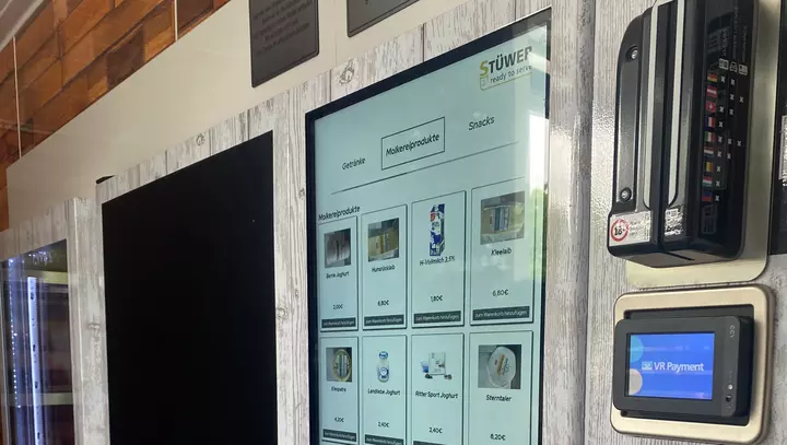 Gezeigt wird ein Blick auf das Display von EMMA.