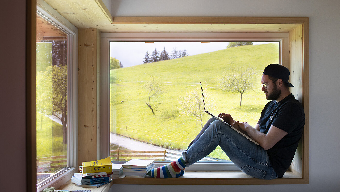 Bilder müssen Textalternativen haben