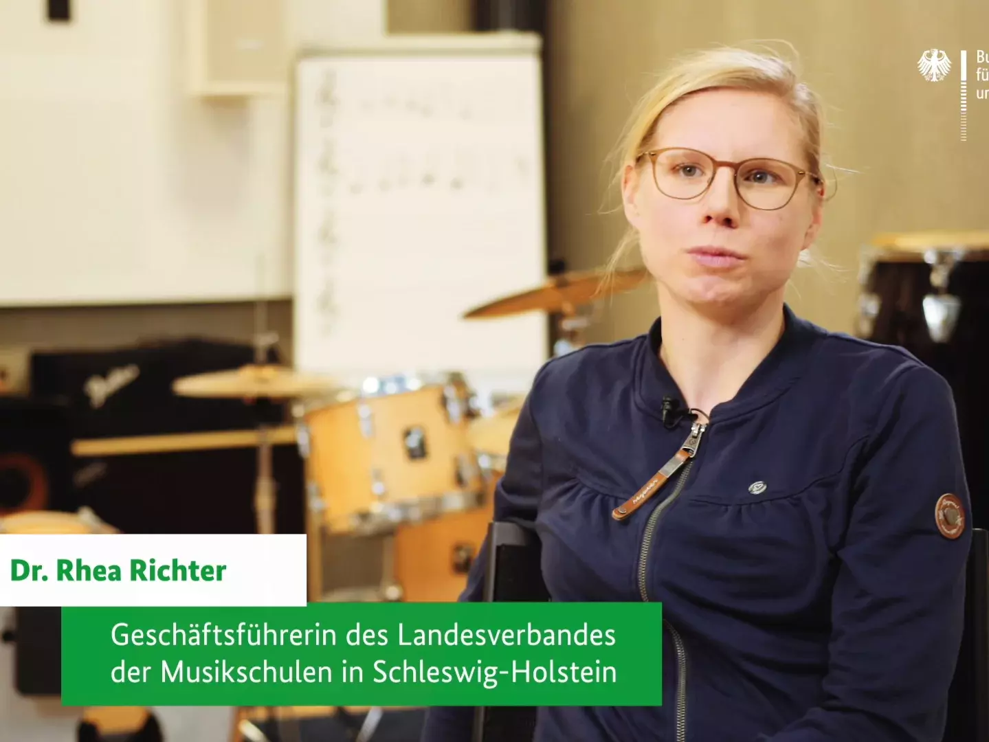 Die Geschäftsführerin des Landesverbandes der Musikschulen in Schleswig-Holstein, Dr. Rhea Richter, im Gespräch