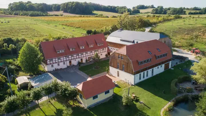 Der Dreiseithof Sohra in der Region Bobritzsch-Hilbersdorf im Landkreis Mittelsachsen